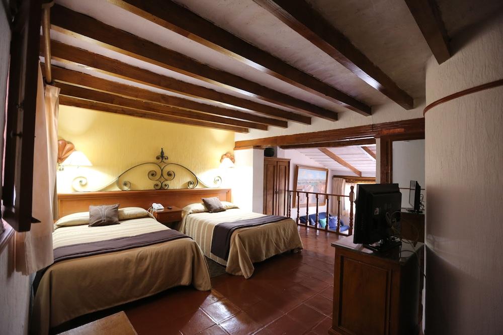 מורליה Villa San Jose Hotel & Suites מראה חיצוני תמונה