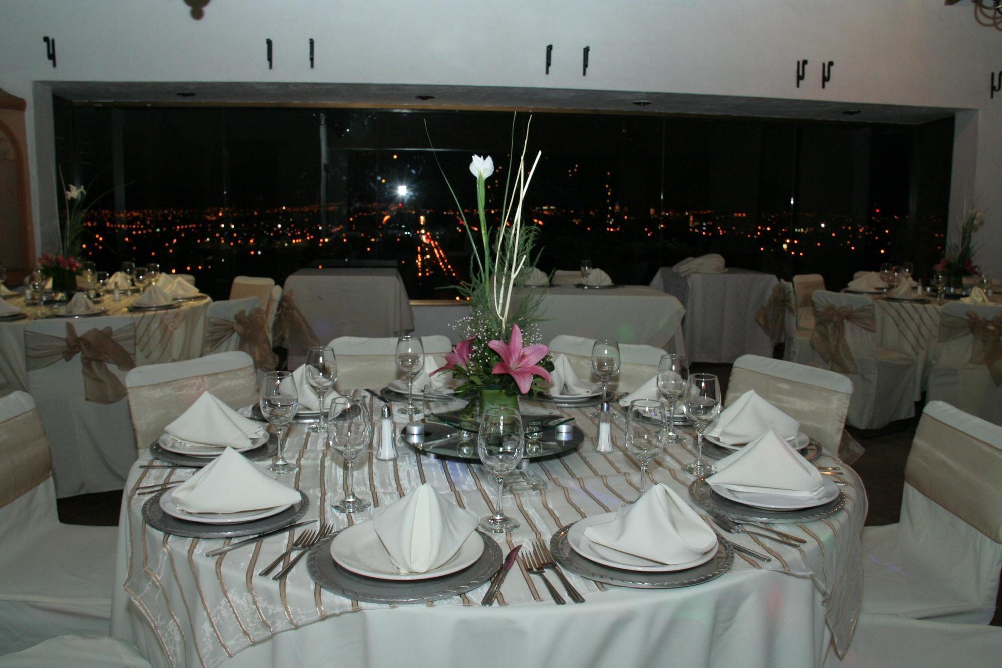 מורליה Villa San Jose Hotel & Suites מראה חיצוני תמונה