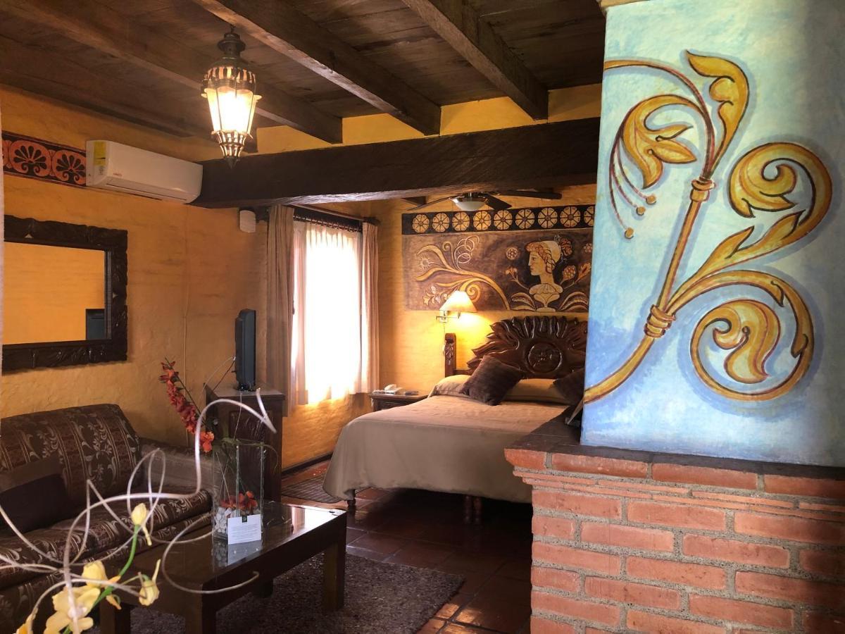מורליה Villa San Jose Hotel & Suites מראה חיצוני תמונה